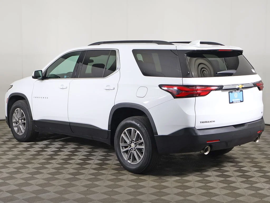 Used 2023 Summit White Chevrolet LT image 10