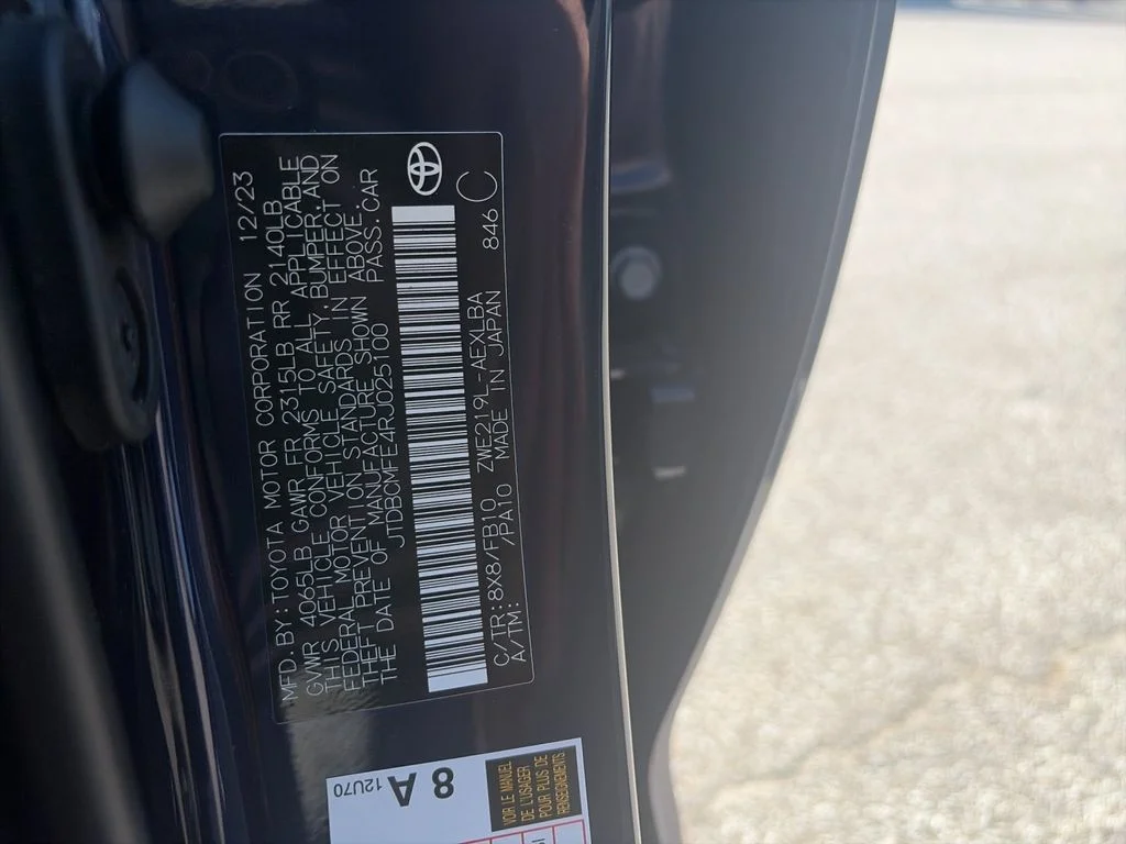 Used 2024  Toyota LE image 34