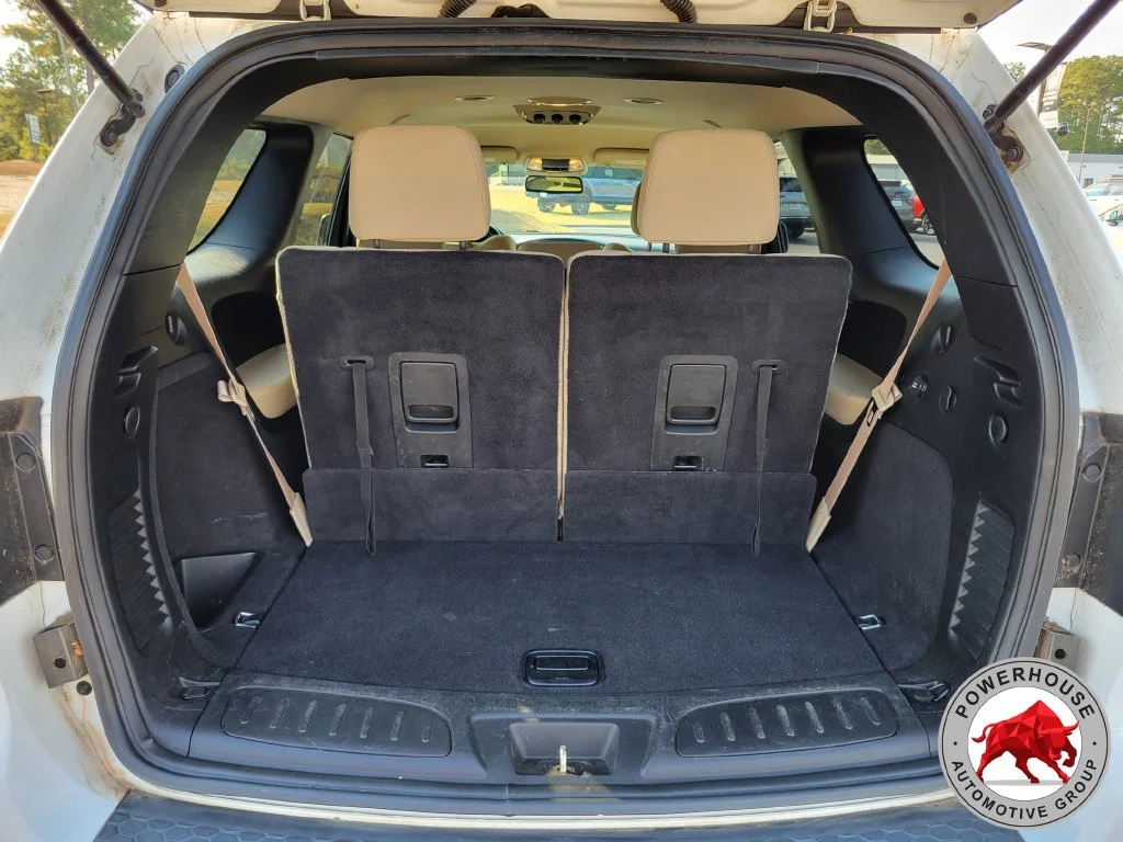 Used 2015 White Dodge SXT image 14
