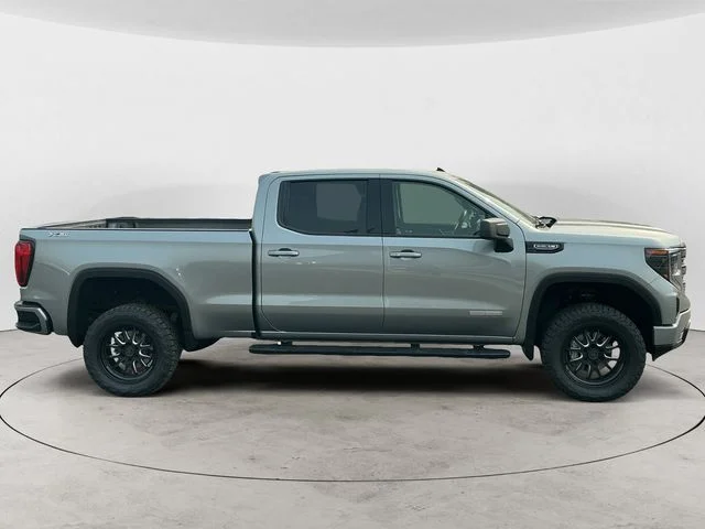 Used 2024 Silver GMC Elevation image 4