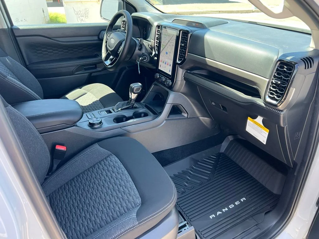 New 2026 Oxford White Ford XLT image 25