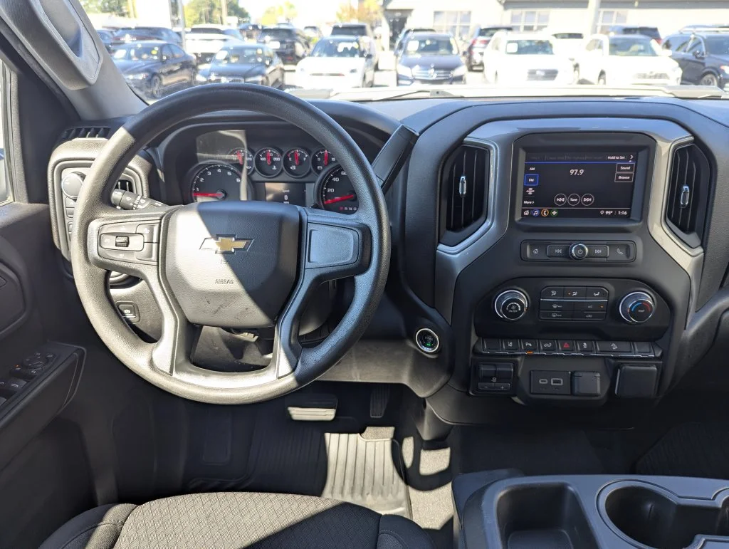 Used 2024 White Chevrolet Custom image 14