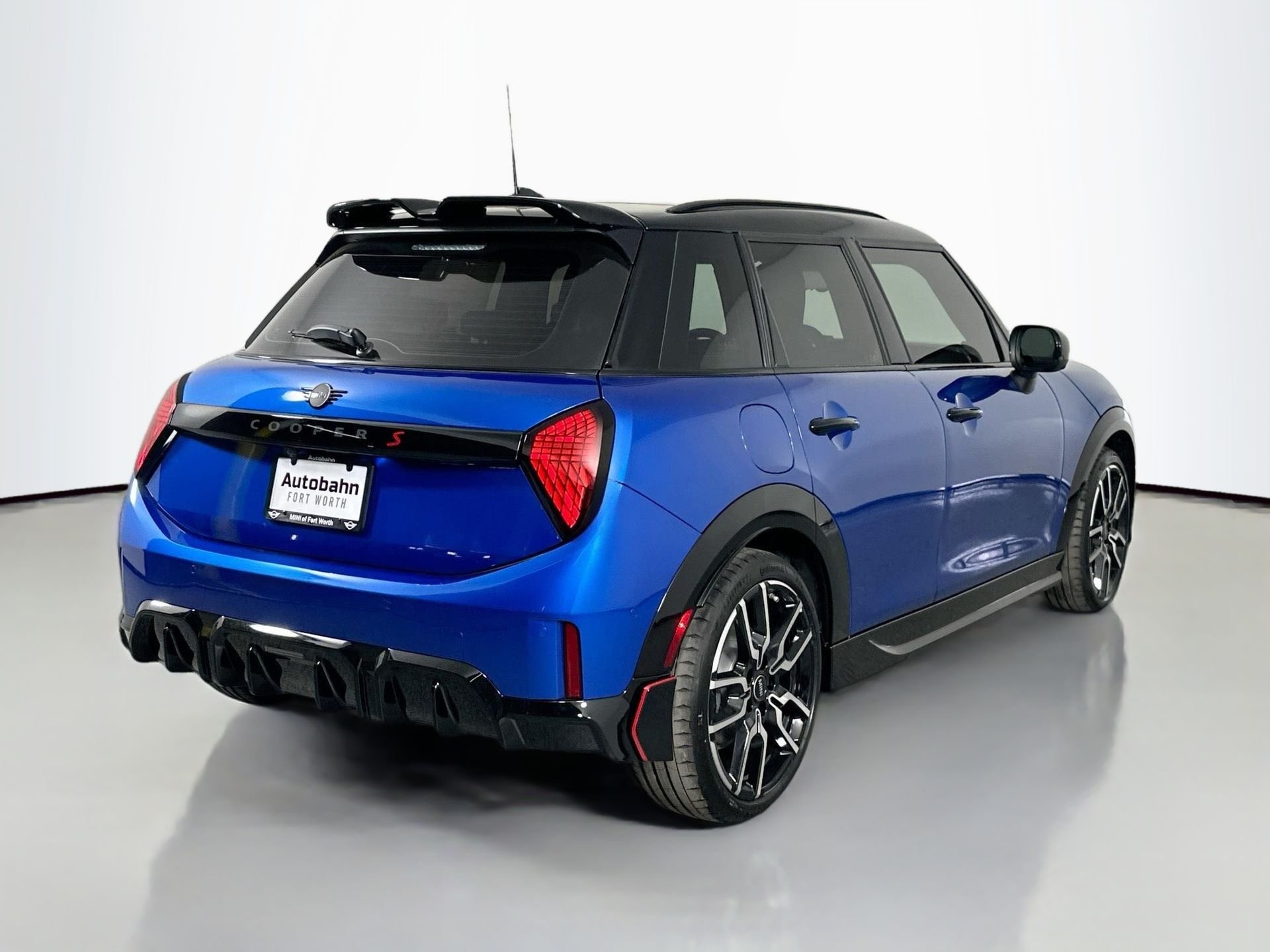 Used 2025 Icy Sunshine Blue Metallic MINI JCW Style Package image 3