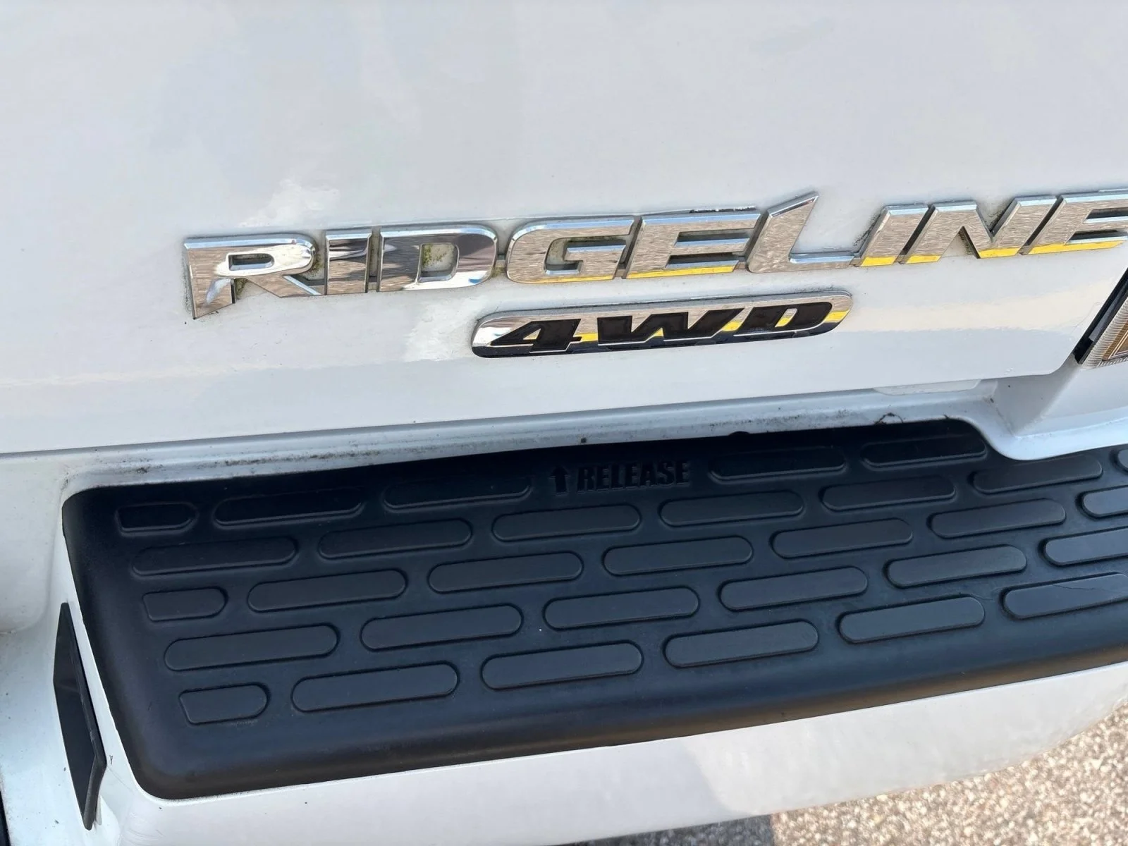 Used 2008 Taffeta White Honda RTL image 21