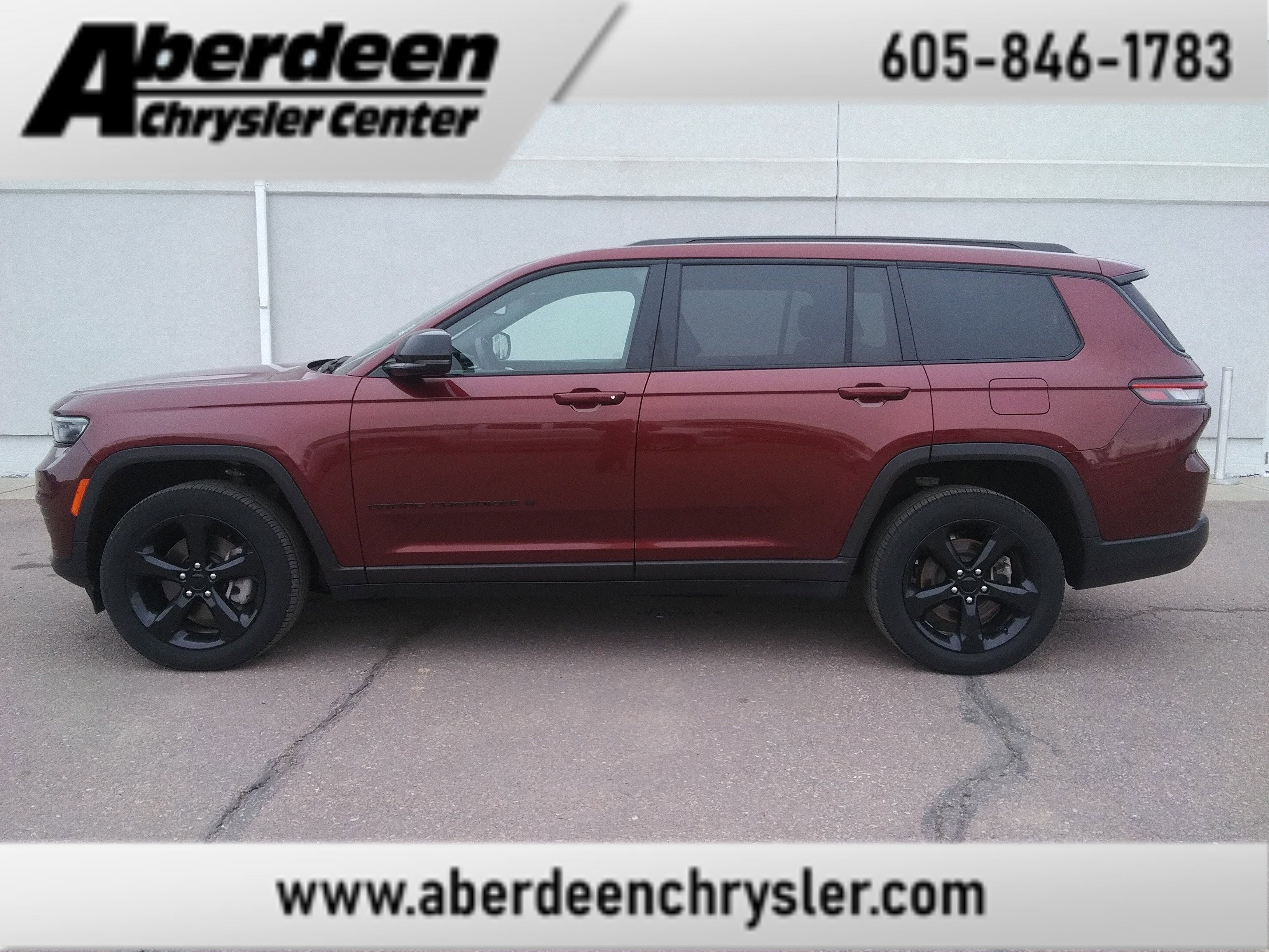 2023 Jeep Grand Cherokee L Altitude 4x4's photo