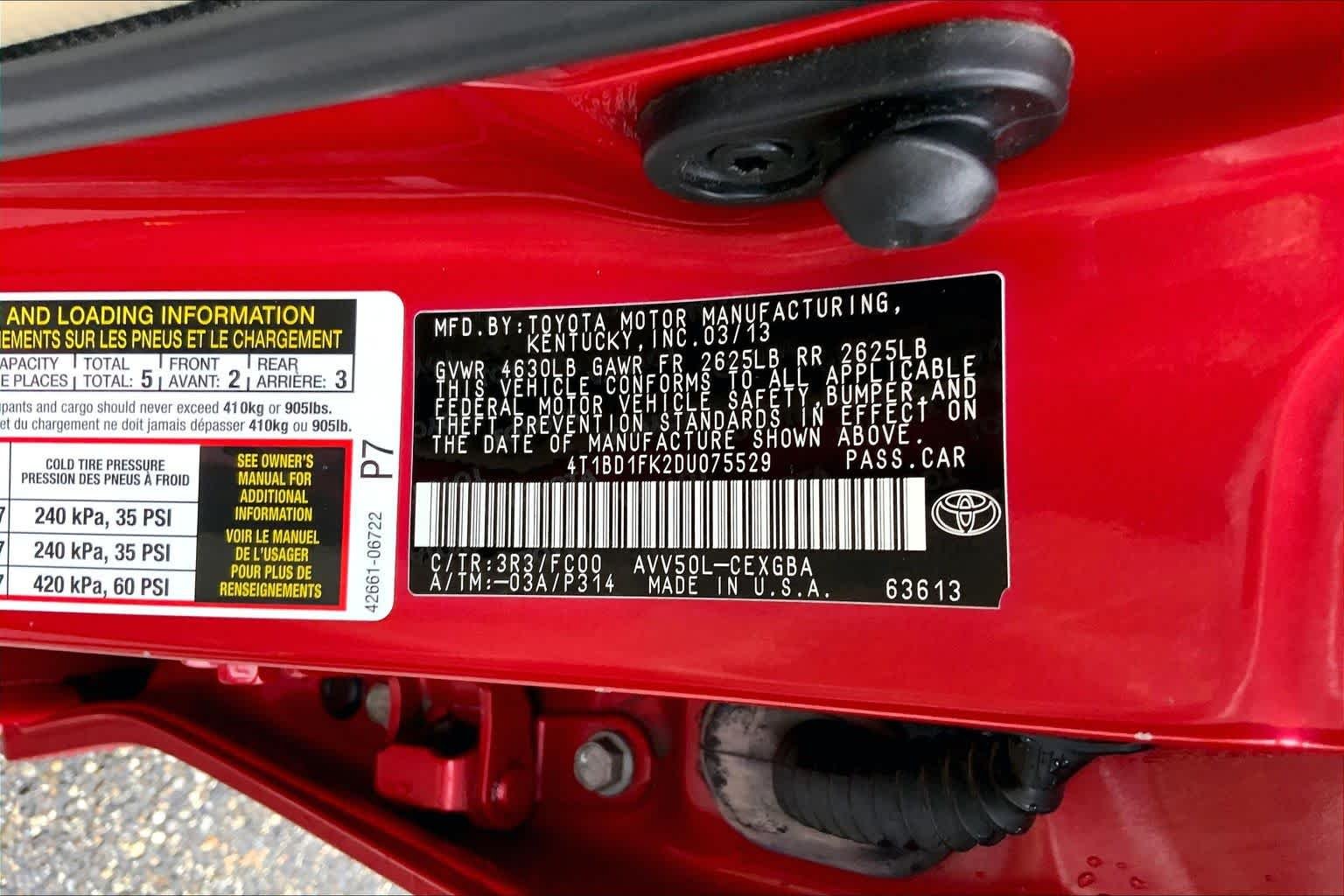 Used 2013 Barcelona Red Metallic Toyota LE image 34