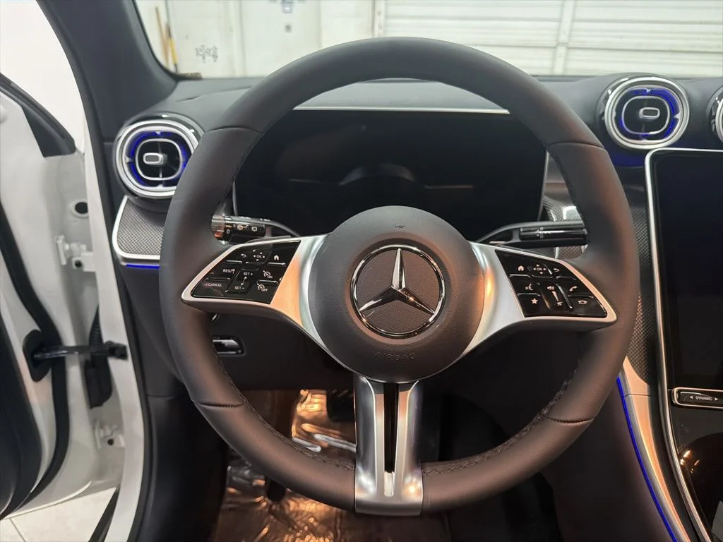 Used 2026 White Mercedes-Benz GLC 300 image 15