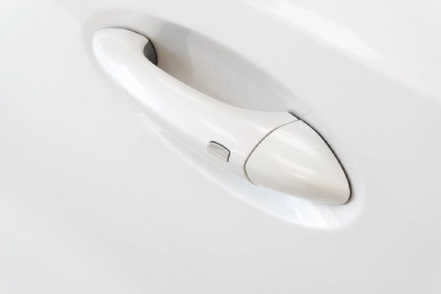 Used 2023 White Buick Preferred image 3