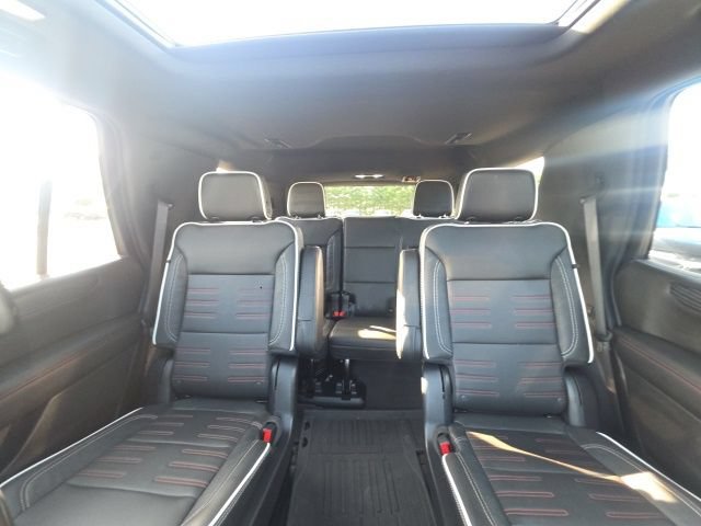Used 2025 Onyx Black GMC AT4 Ultimate image 31