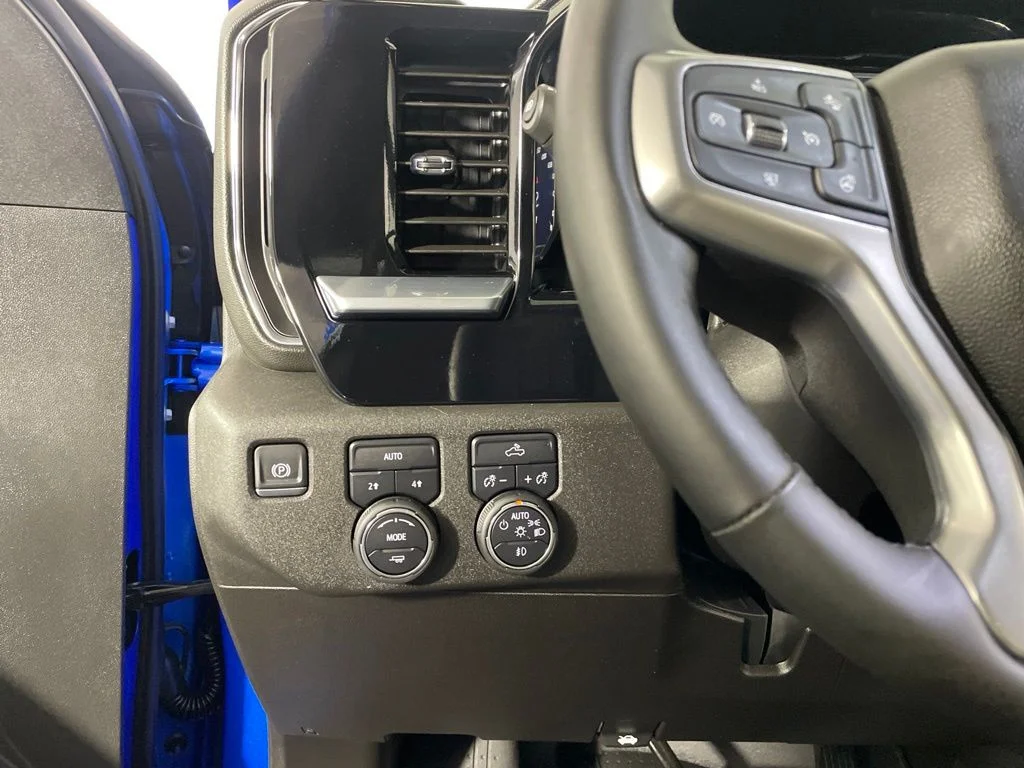 Used 2025 Blue Chevrolet RST image 14