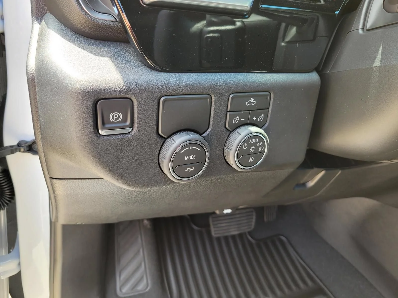 2026 Chevrolet Silverado 1500 RST - Photo 16