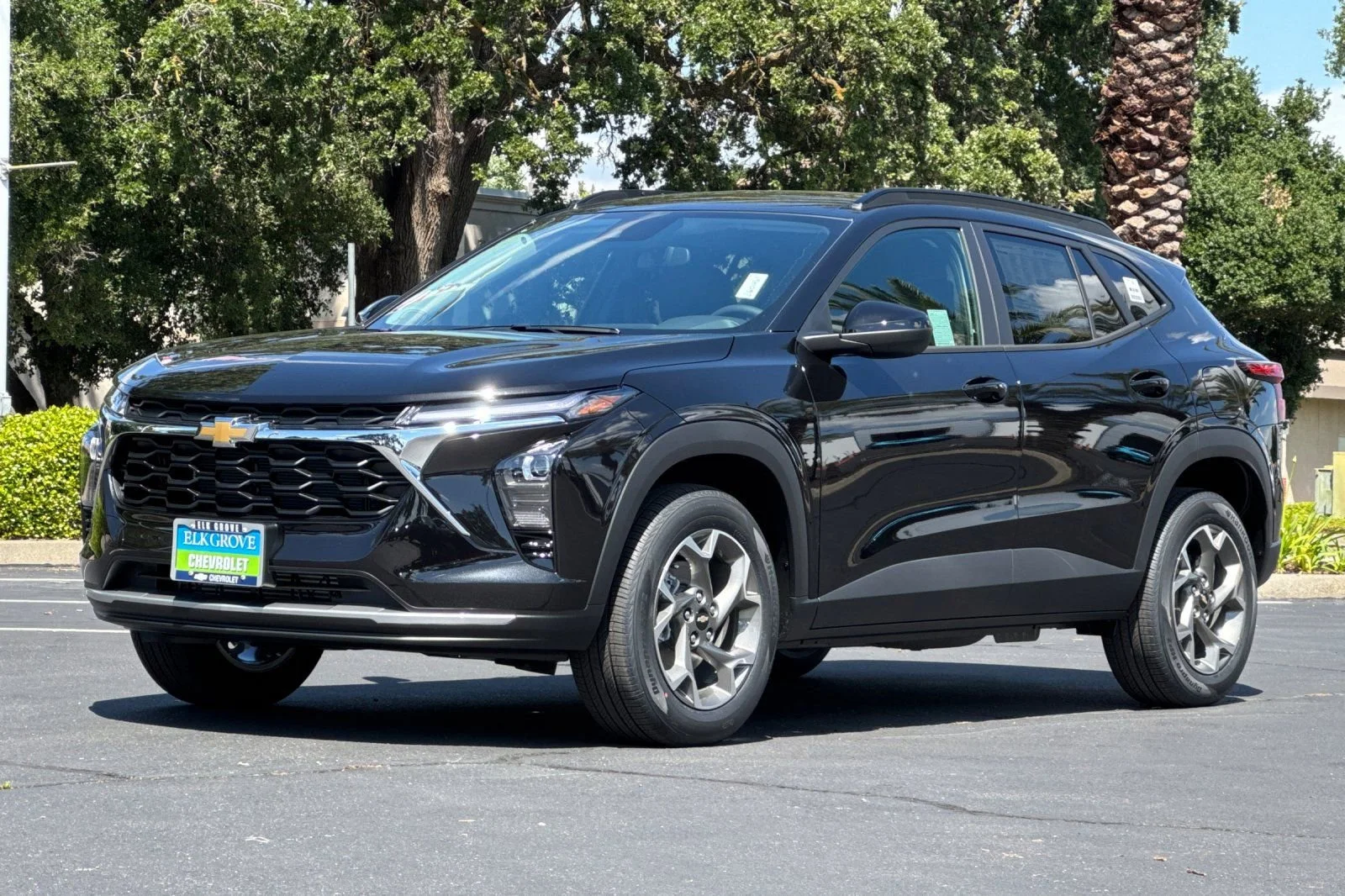 New 2026 Mosaic Black Metallic Chevrolet LT image 7