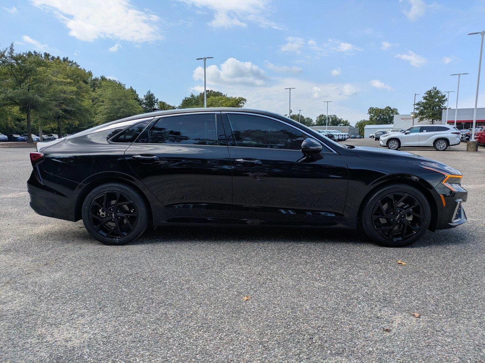 Used 2026 Aurora Black Pearl Kia GT-Line image 3