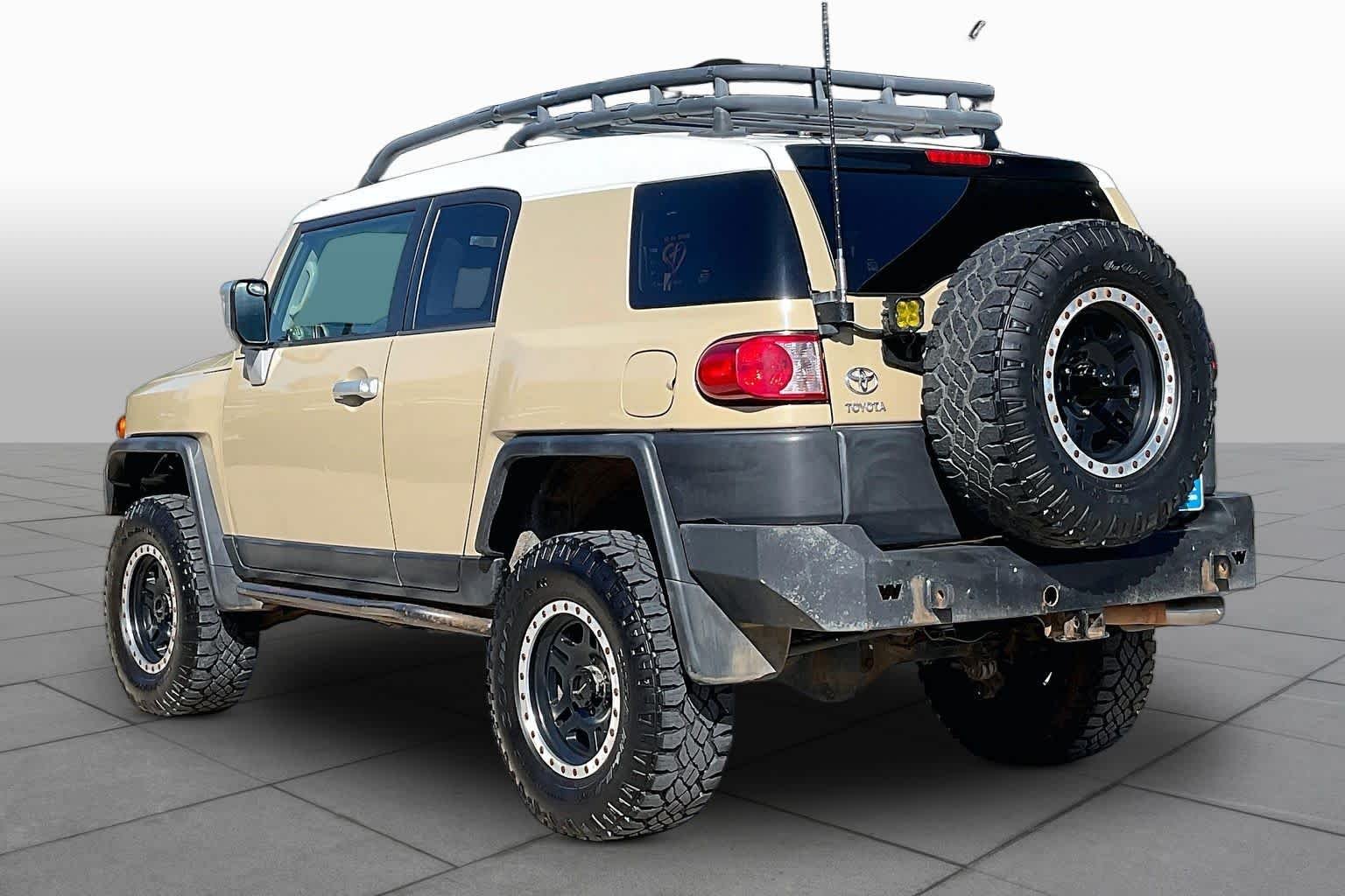 Used 2011 Quicksand Toyota  image 11