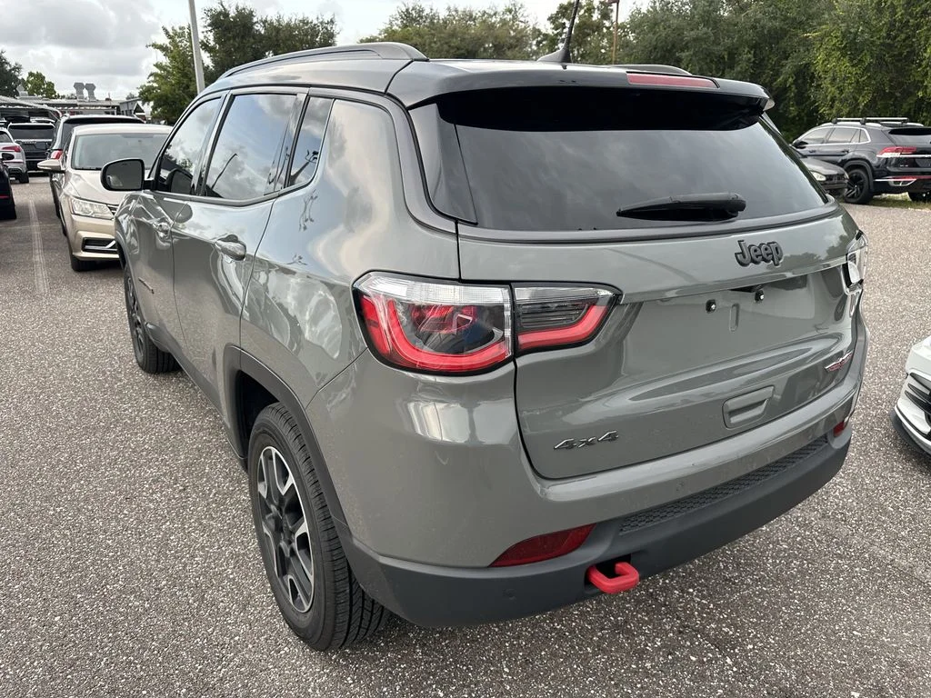Used 2021 Gray Jeep Trailhawk image 8