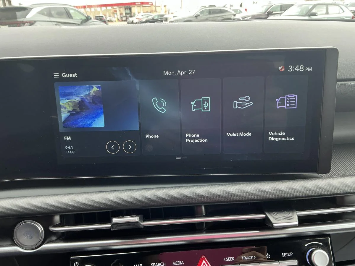 Used 2025 Blue Hyundai Preferred image 27