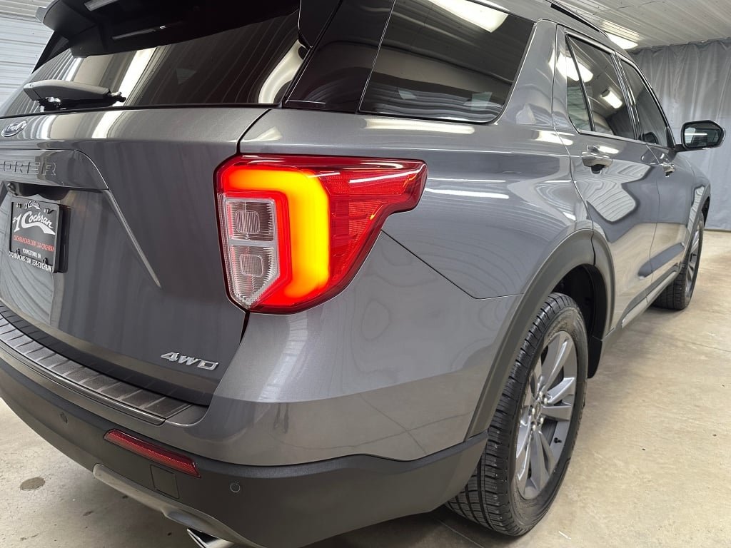 Used 2022 Gray Ford XLT image 25
