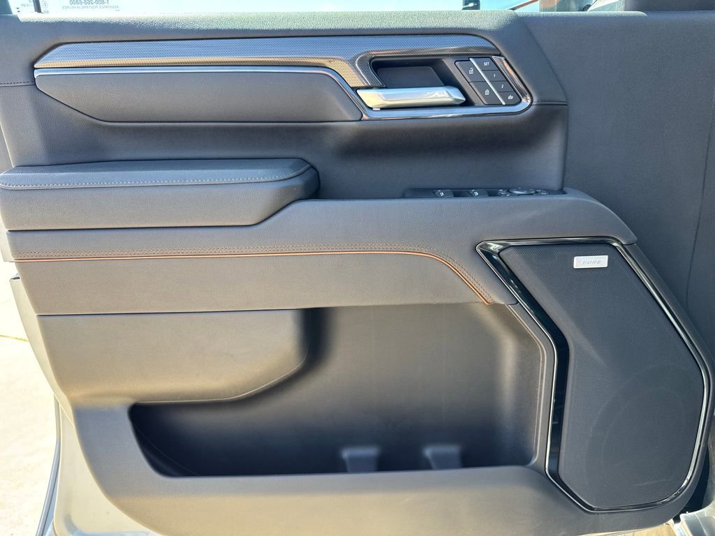 2025 GMC Sierra 2500HD AT4 - Photo 18
