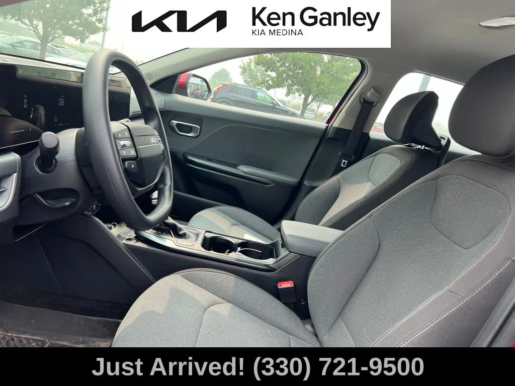 Certified Used 2025 Red Kia LXS image 11