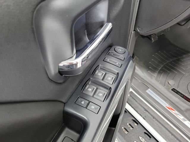 Used 2016 White Chevrolet LT image 7