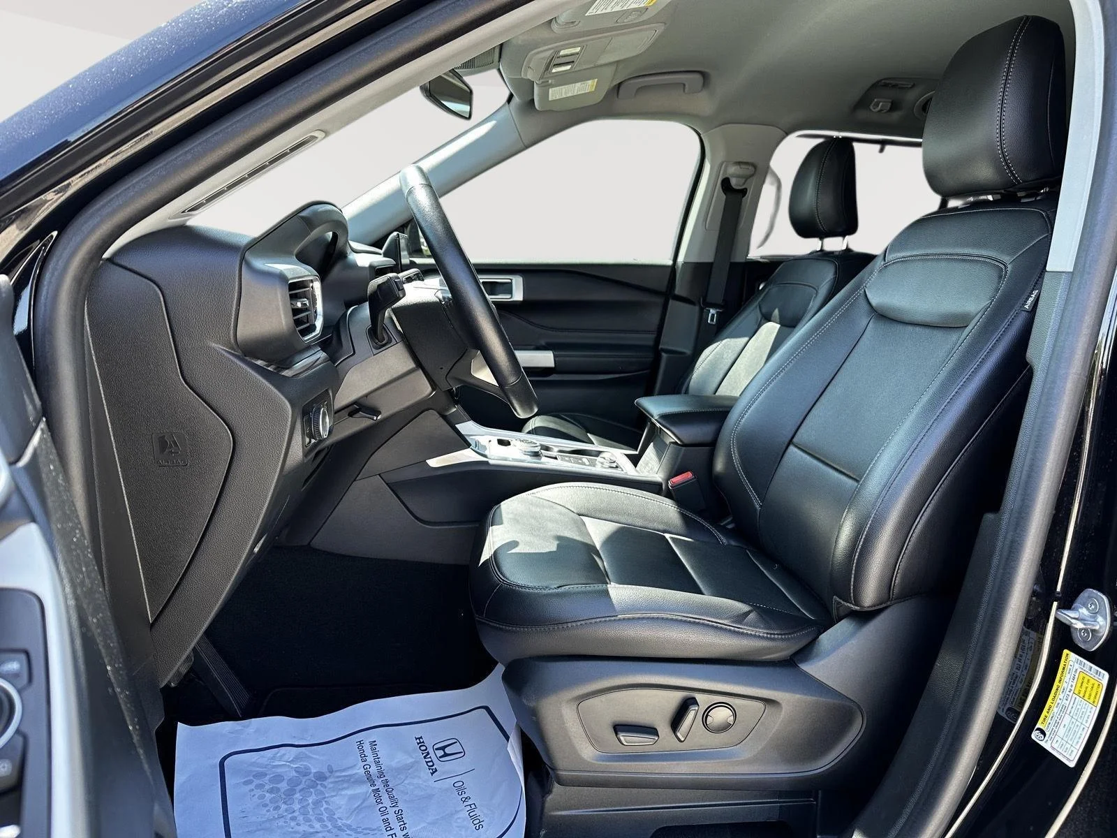 2023 Ford Explorer Limited - Photo 7
