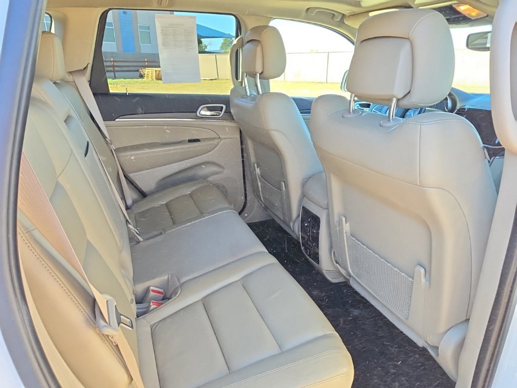 Used 2021 White Jeep Limited image 27