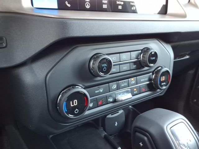 New 2026 Avalanche Gray Ford Outer Banks image 25
