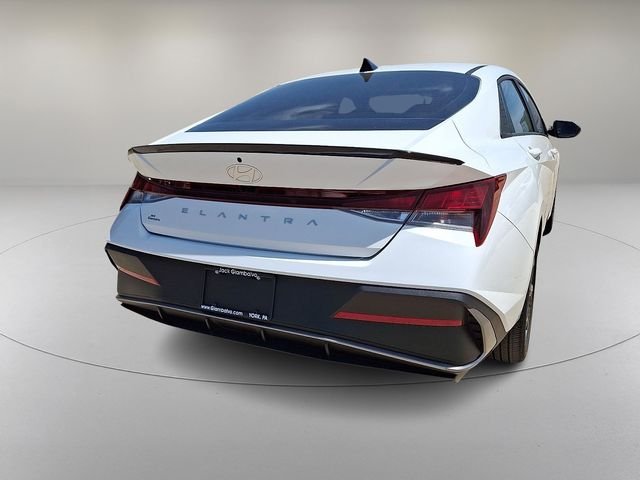 Certified Used 2025 White Hyundai SEL Sport image 10