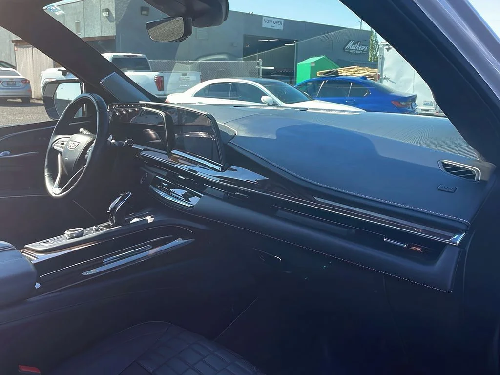Used 2023 Crystal White Tricoat Cadillac 4WD Sport Platinum image 20