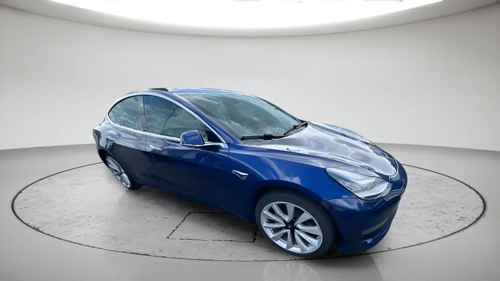 Used 2020 Blue Tesla Long Range image 11