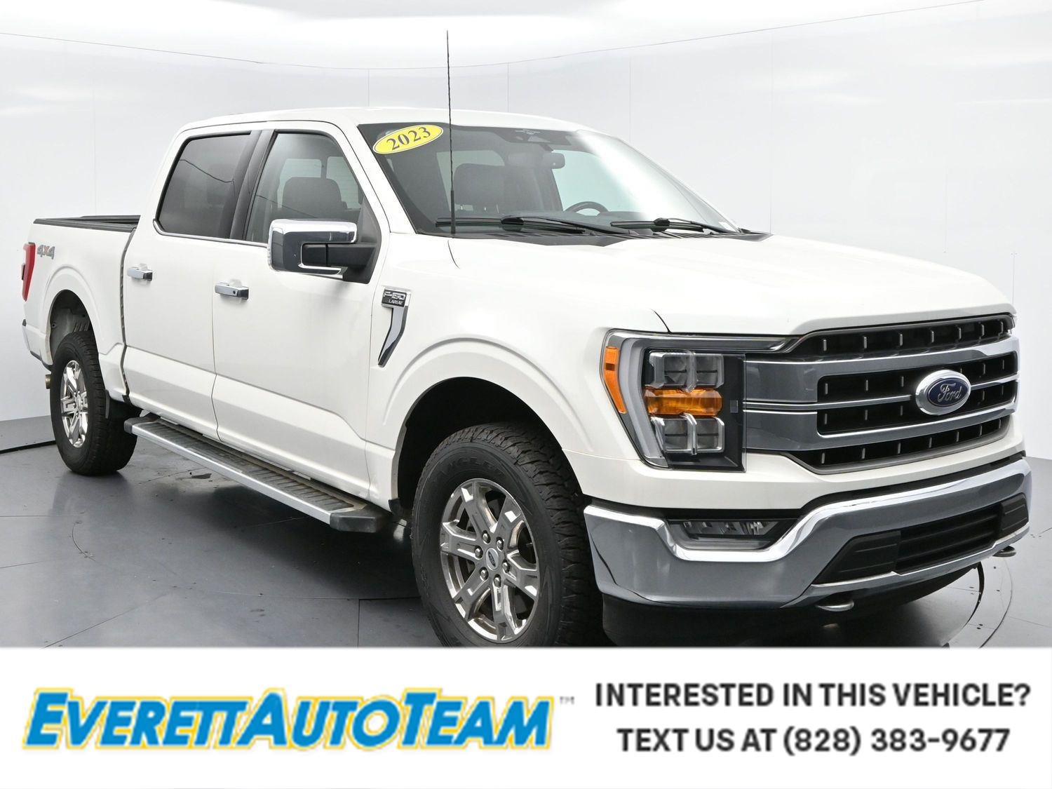 Used 2023  Ford LARIAT image 1
