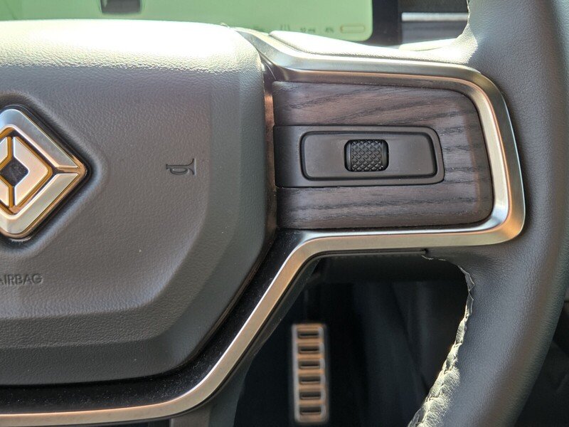 Used 2024  Rivian Adventure image 30