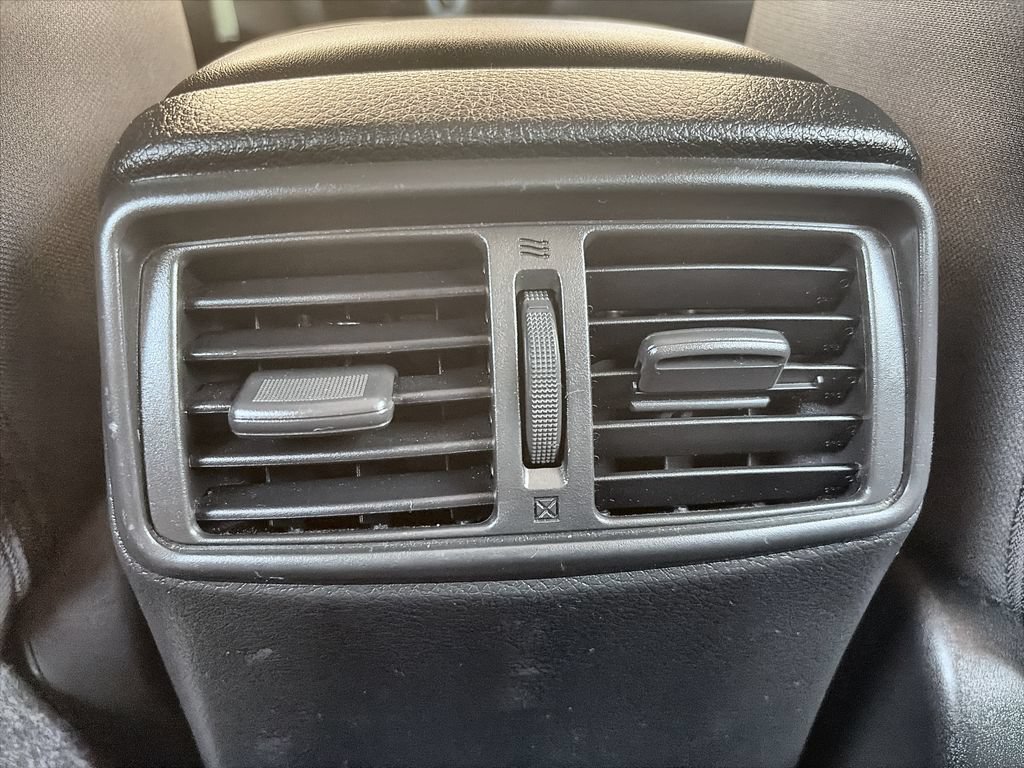 Used 2020 Silver Nissan S FWD Xtronic CVT image 22