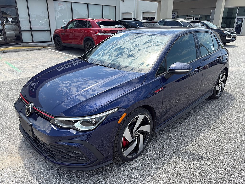 Used 2024 Atlantic Blue Metallic Volkswagen S 4dr Hatchback image 2