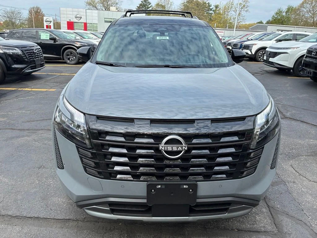 New 2026 Gray Nissan Platinum image 2