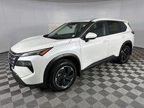 New 2025 Everest White Pearl Nissan SV image 11