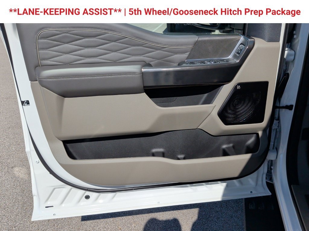 New 2027 Star White Metallic Tri-Coat Ford F-250® Platinum® image 11