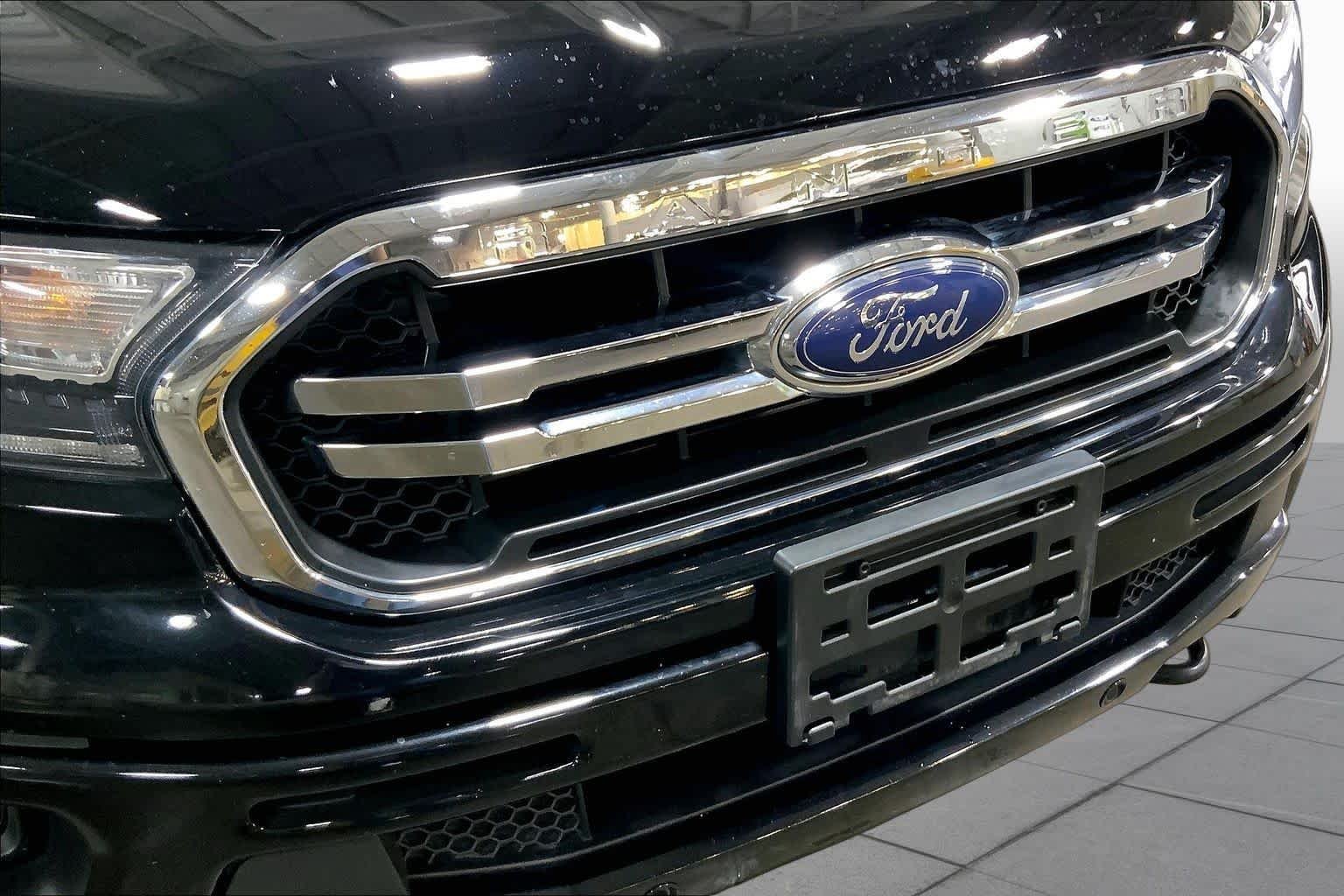 Used 2022 Shadow Black Ford LARIAT image 30