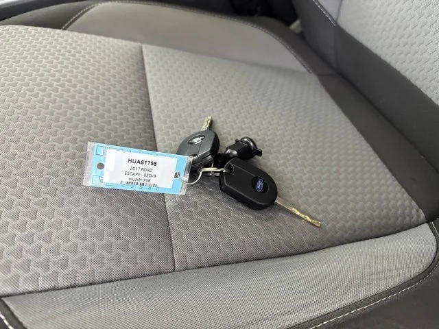 Used 2017 Red Ford SE image 32