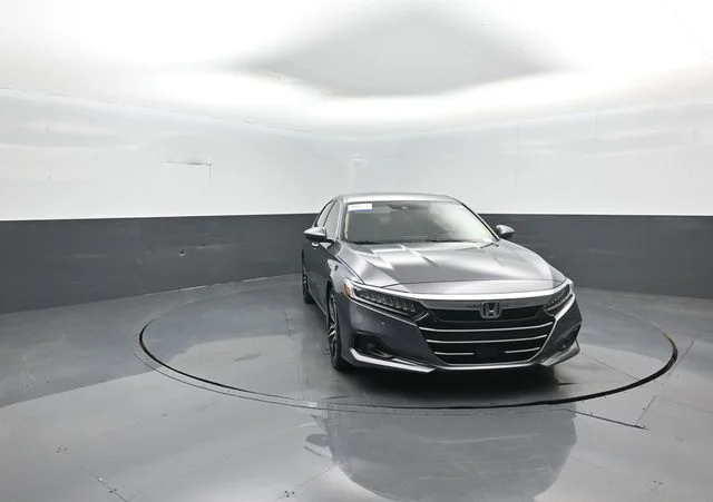 Certified Used 2021 Gray Pearl Honda Touring image 3