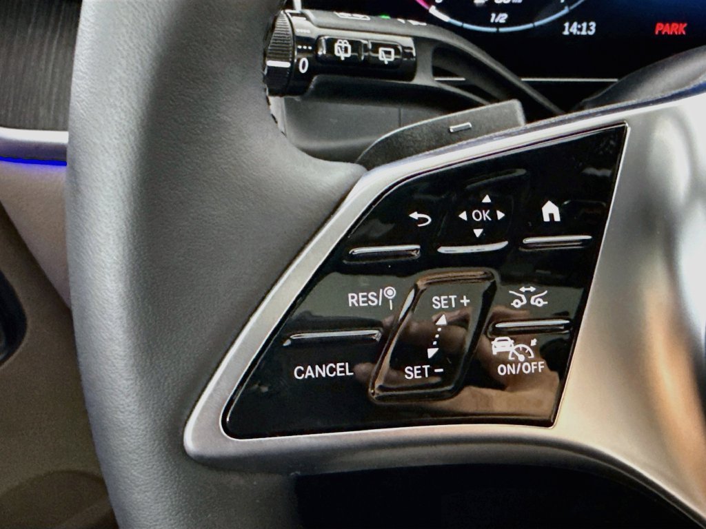 New 2027 Verde Silver Metallic Mercedes-Benz GLC 300 image 12