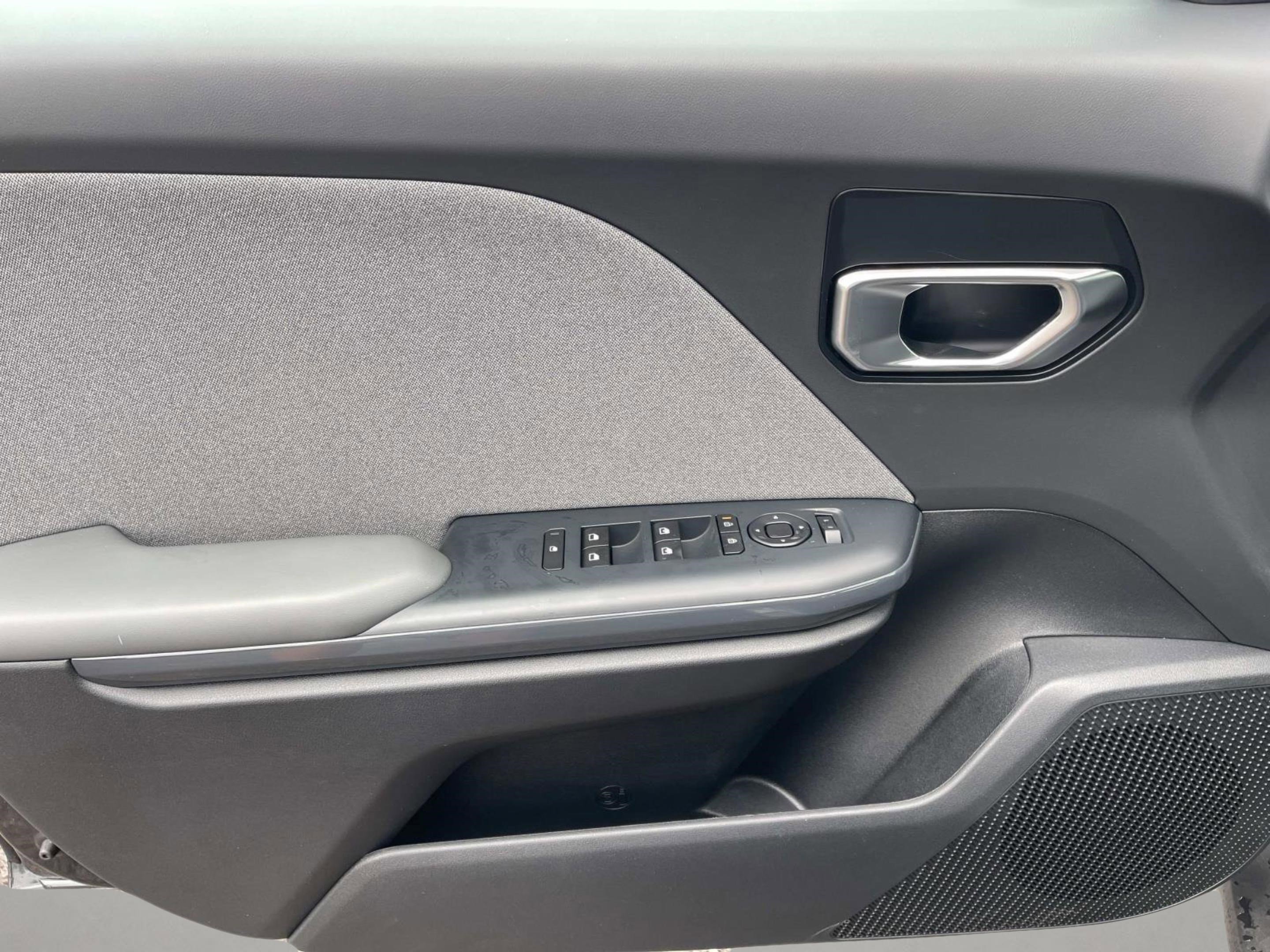 New 2025 Interstellar Gray Kia EX image 20