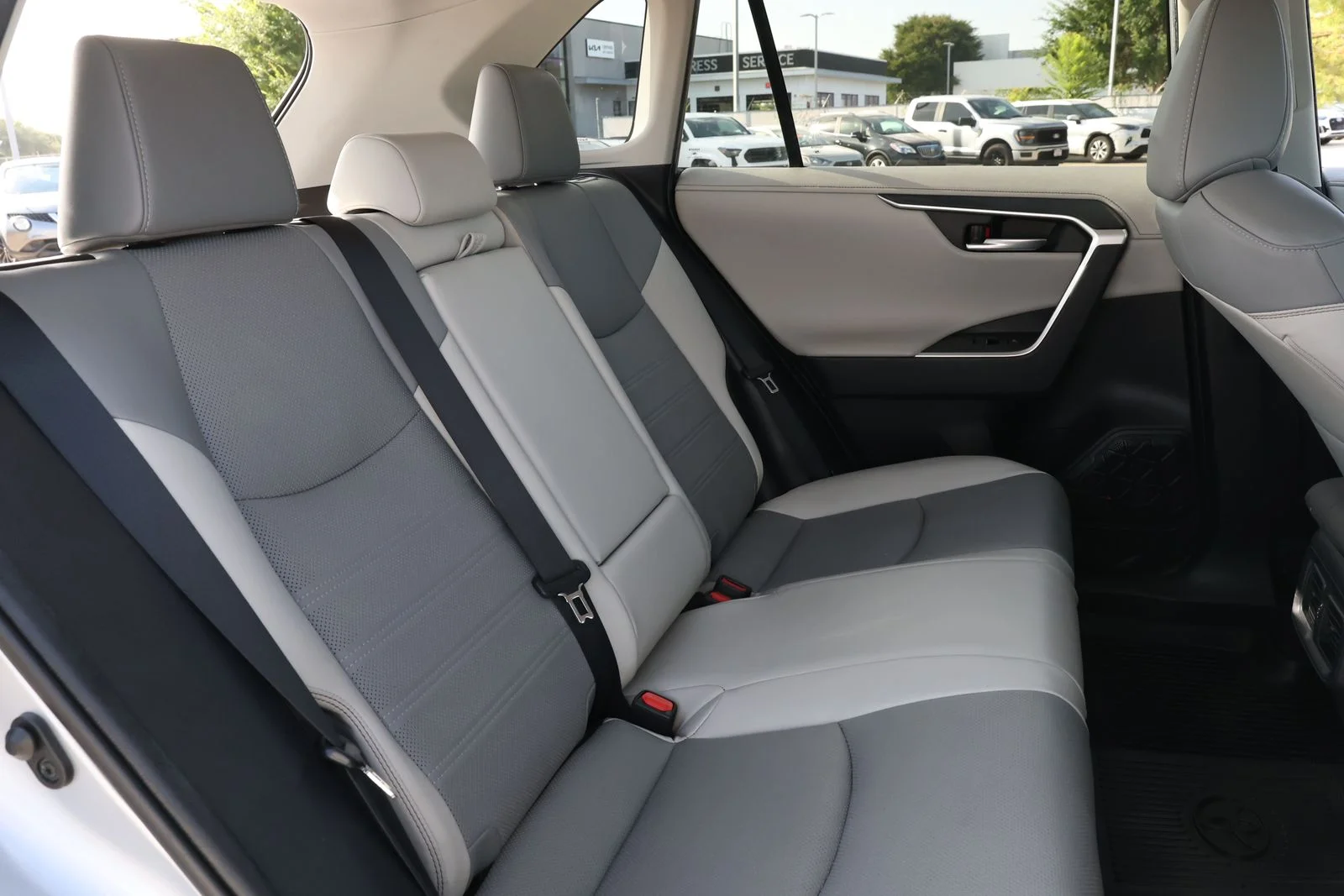 Used 2020 Silver Toyota Limited image 33