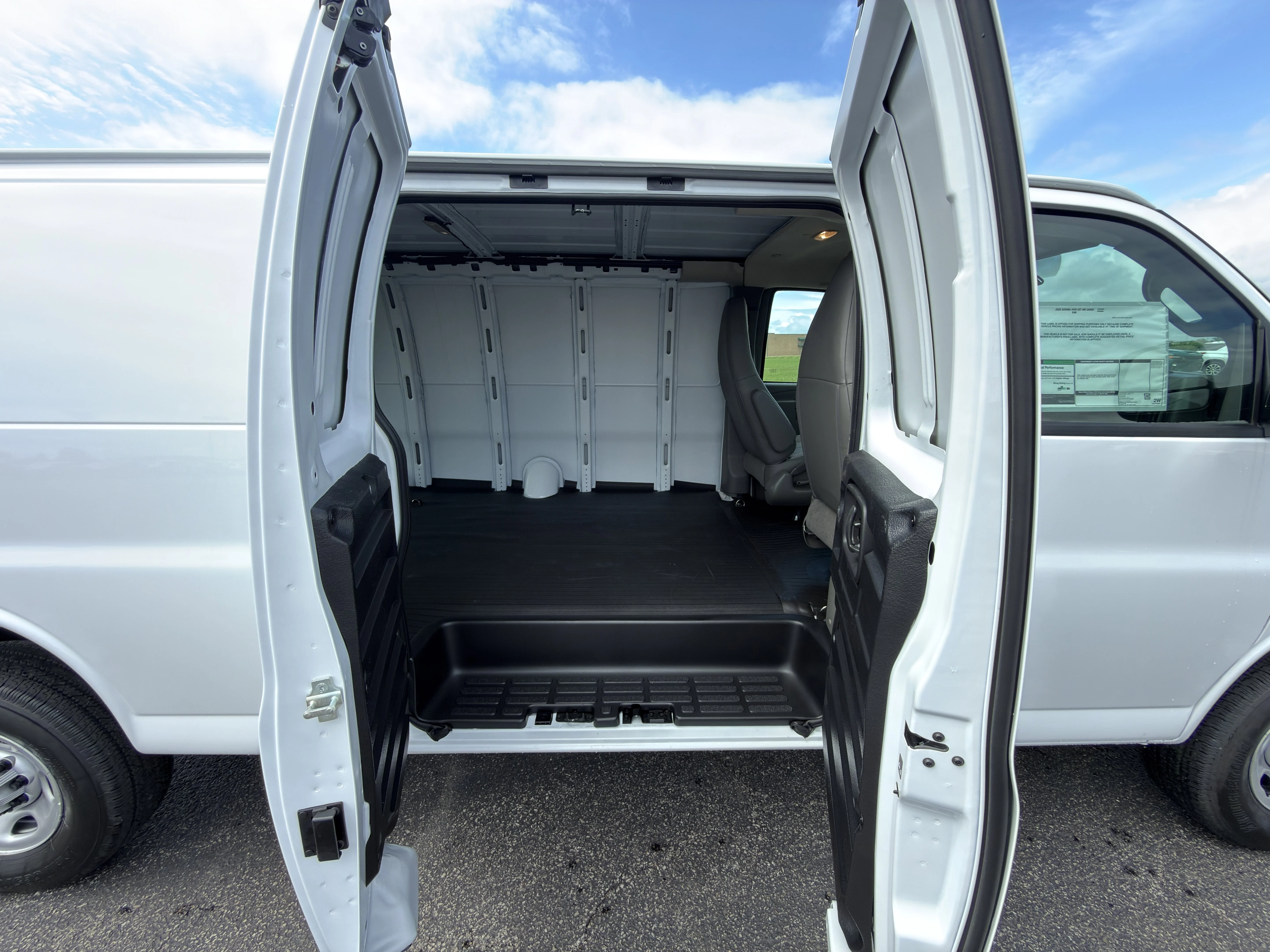 2026 GMC Savana Cargo Work Van - Photo 12