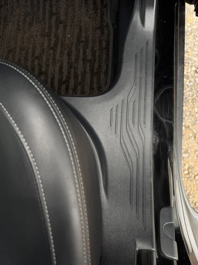 Used 2020 Black Subaru Limited image 36