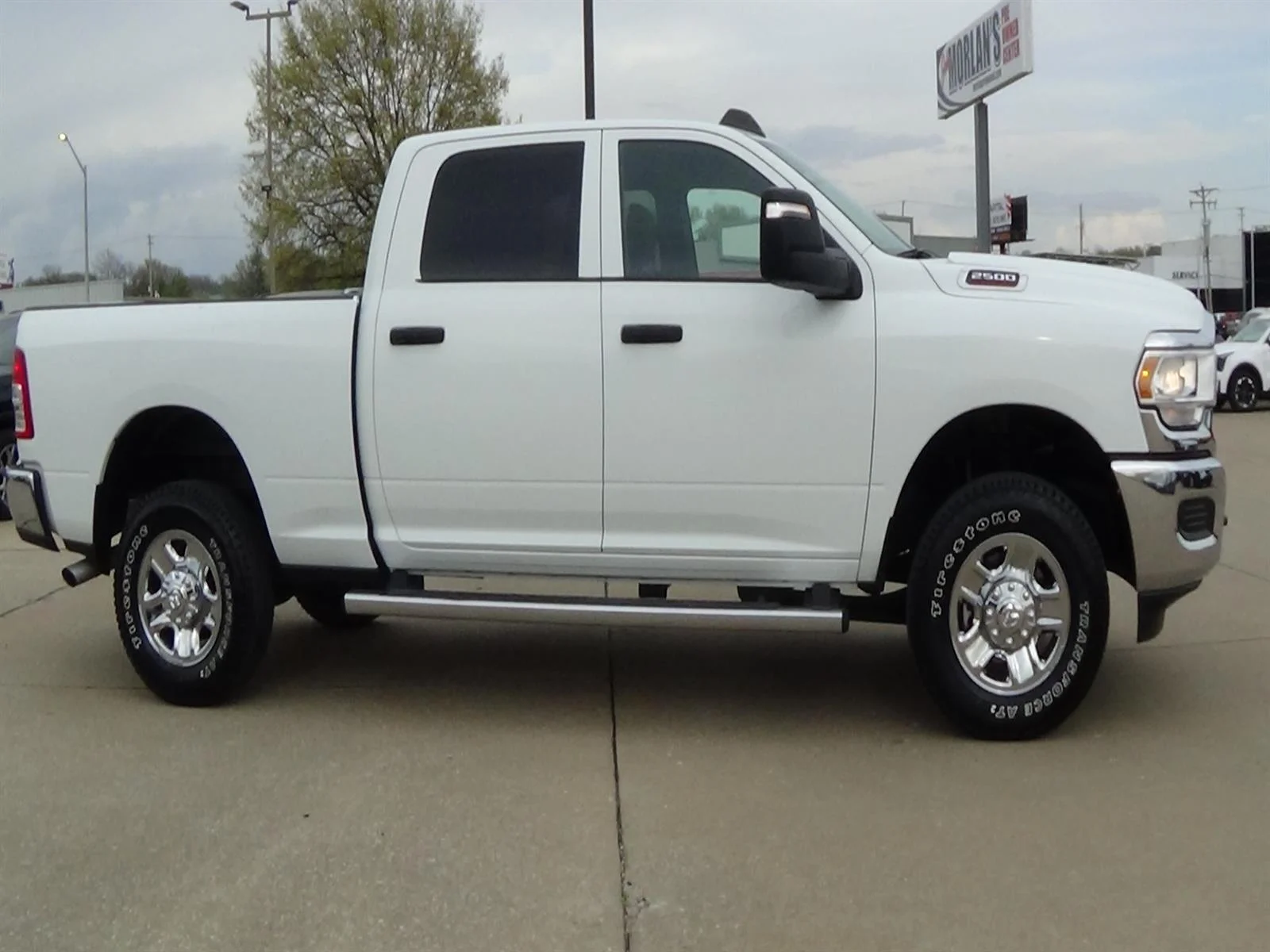 Certified Used 2024 Bright White Clear Coat (pw7) RAM Tradesman image 5