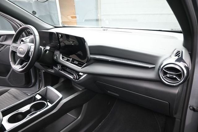 Used 2025 Gray Chevrolet LT image 24