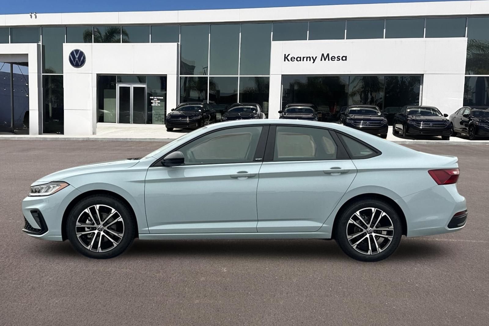 New 2026  Volkswagen 1.5T Sport image 7