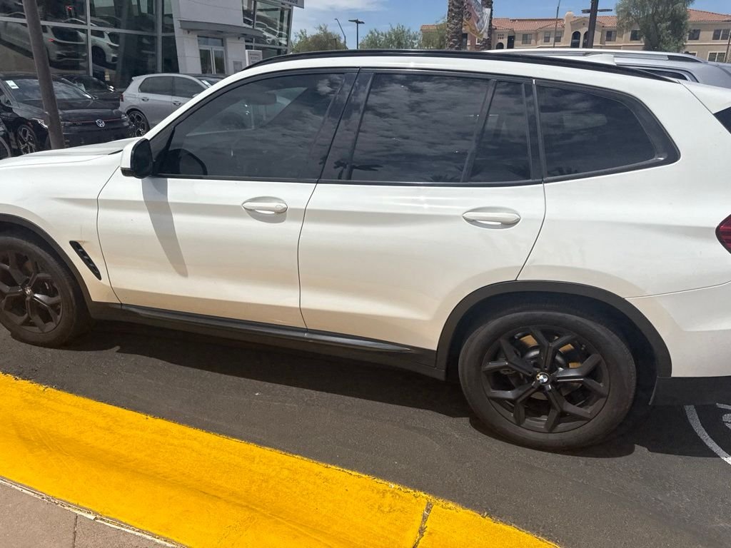 Used 2021 White BMW sDrive30i image 8