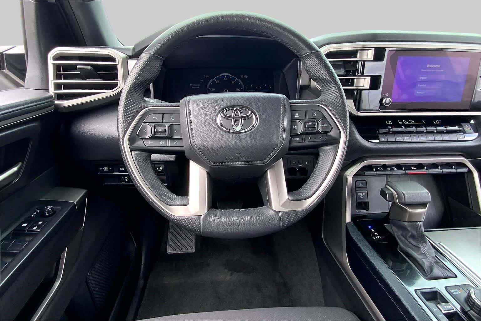 Used 2025 Ice Cap Toyota SR5 image 6
